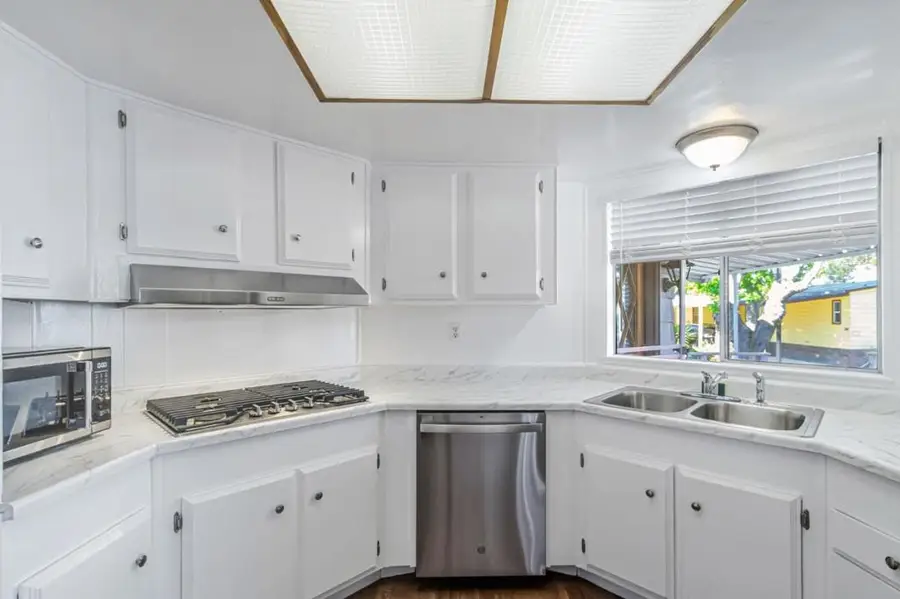 316 Los Encinos St, San Jose, CA 95134 - Image #2