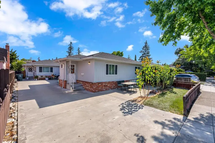 1567 Hawes Court, Redwood City, CA 94061 - Image #2