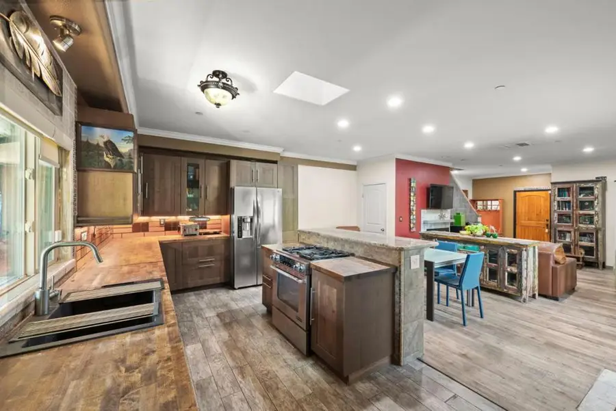 18 S 21st Street #200, San Jose, CA 95116 - Image #2