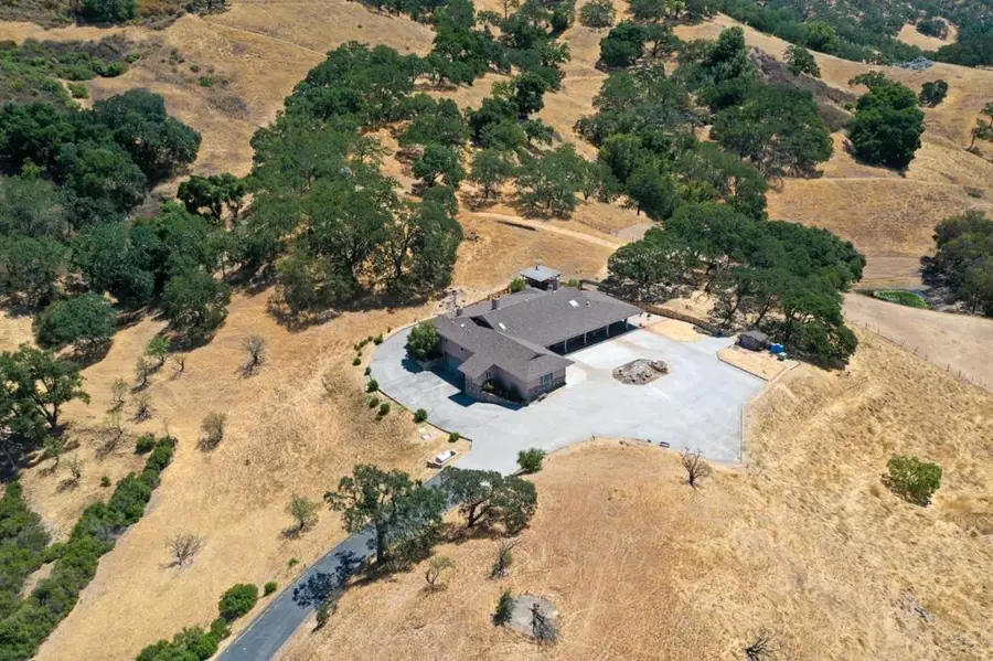 21050 Uvas Road, Morgan Hill, CA 95037 - Image #3