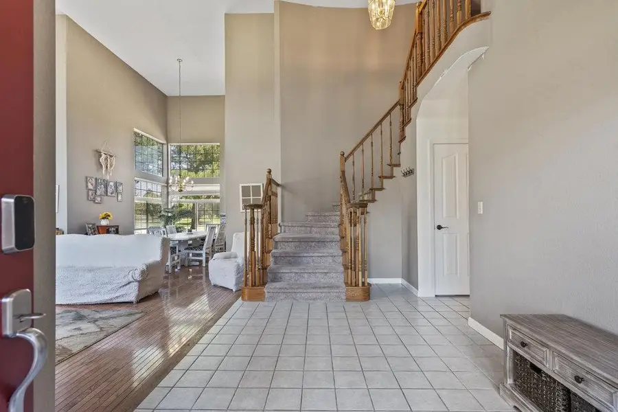 310 Bonnie Lane, Hollister, CA 95023 - Image #2