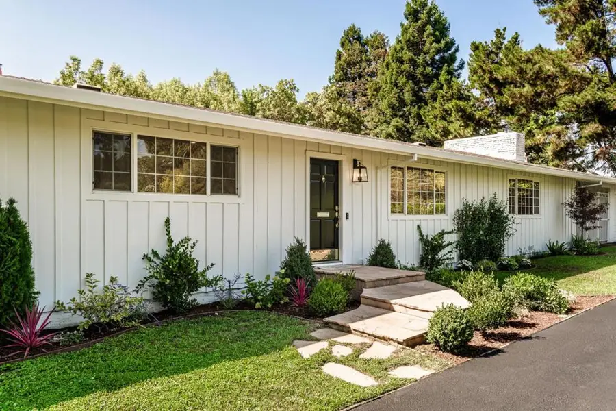 1597 Edgewood Drive, Palo Alto, CA 94303 - Image #2