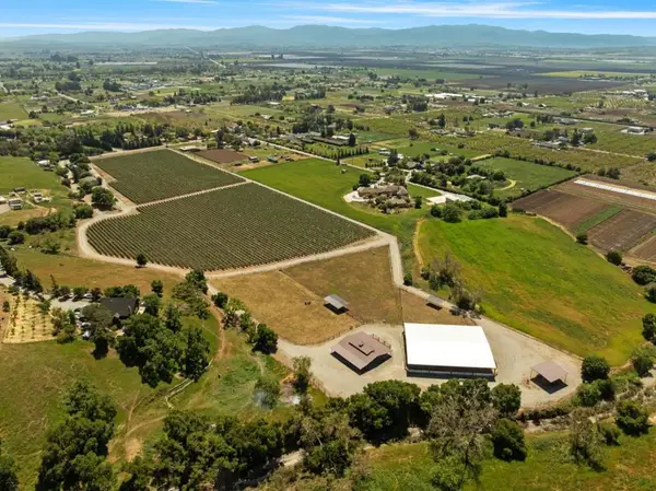 804 Comstock Road, Hollister, CA 95023