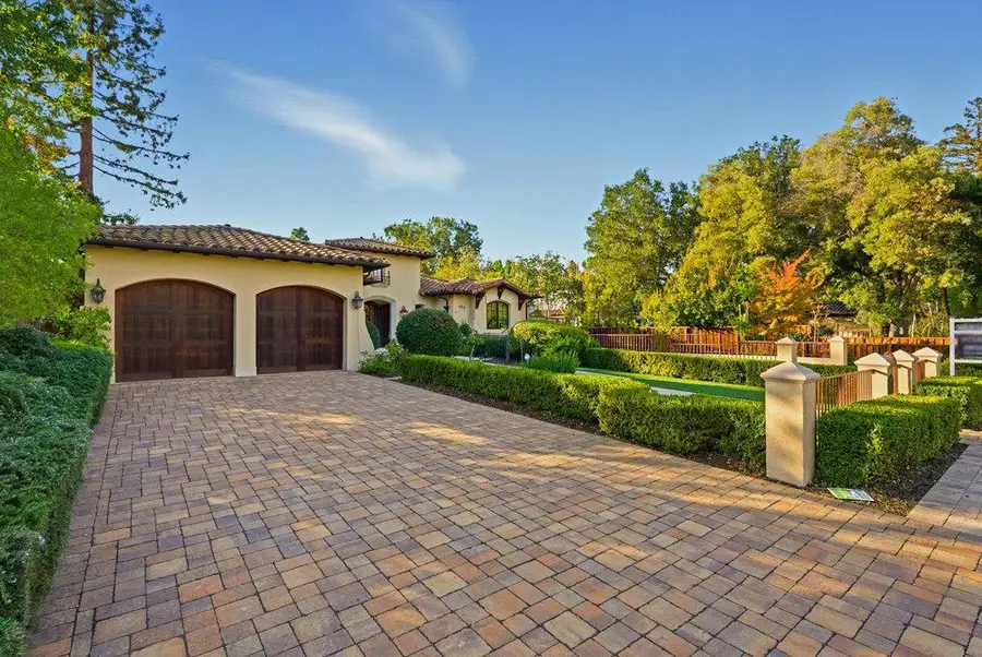 484 Cherry Avenue, Los Altos, CA 94022 - Image #2