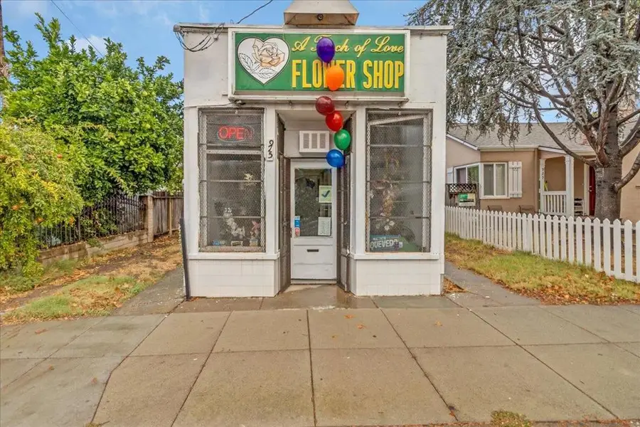 915 E Julian Street, San Jose, CA 95112 - Image #2