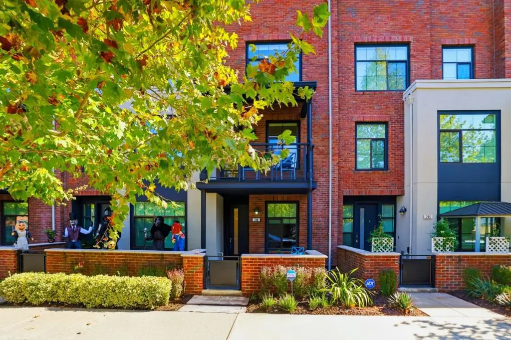 238 Railway Avenue, Campbell, CA 95008 - #1