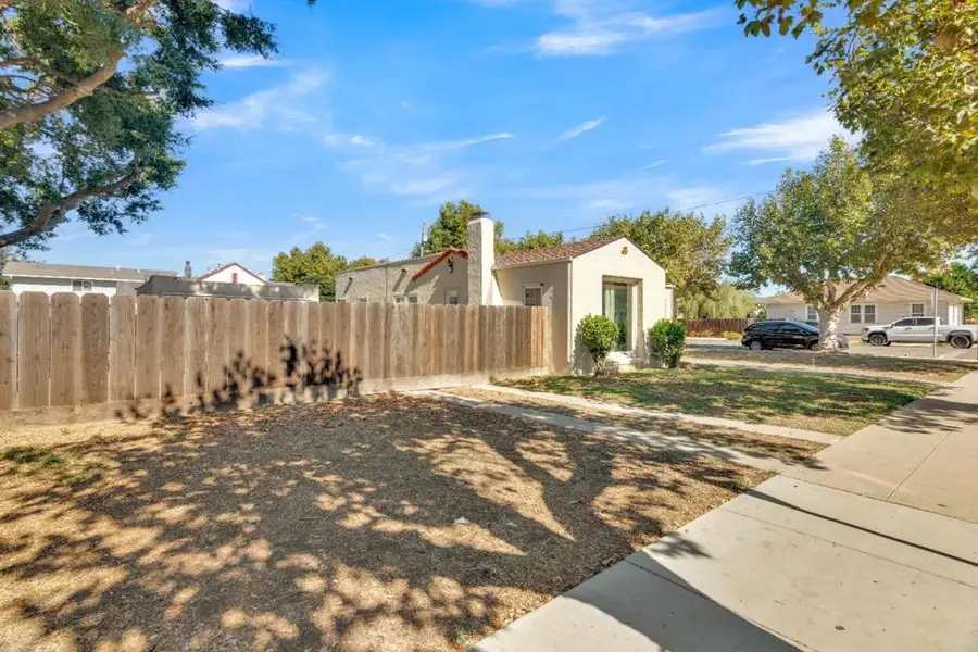 404 Ellis Street, King City, CA 93930 - Image #3