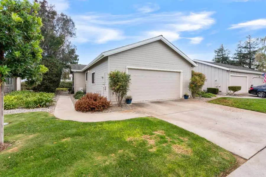 729 Helen Drive, Hollister, CA 95023 - Image #2