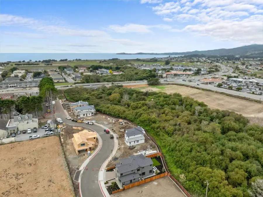 587 Creekside Court, Half Moon Bay, CA 94019 - Image #3