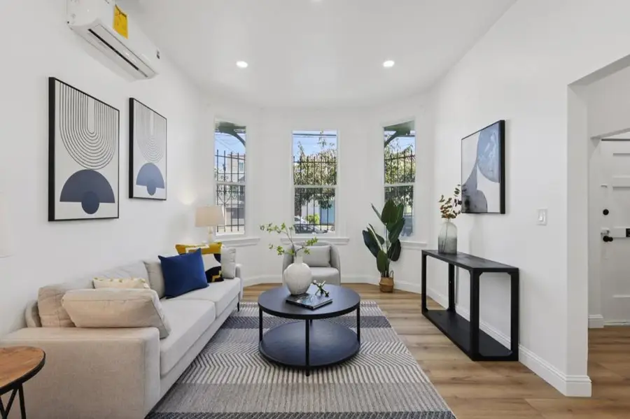 527 Faxon Avenue, San Francisco, CA 94112 - Image #2