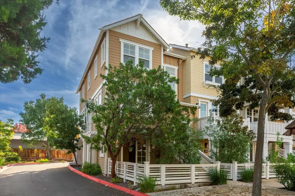 2041 Atlas Loop, Mountain View, CA 94043 - Image #1