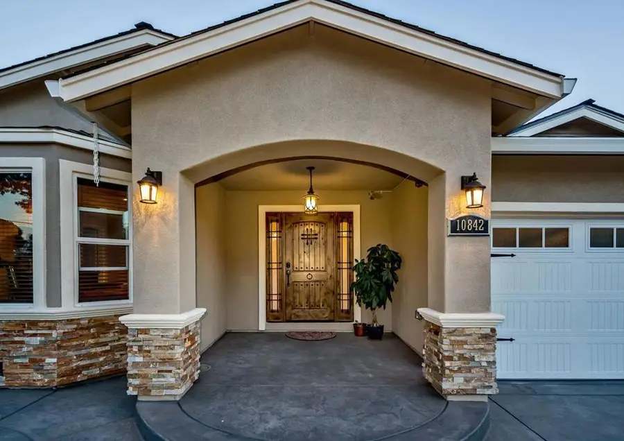10842 E Estates Drive, Cupertino, CA 95014 - Image #3