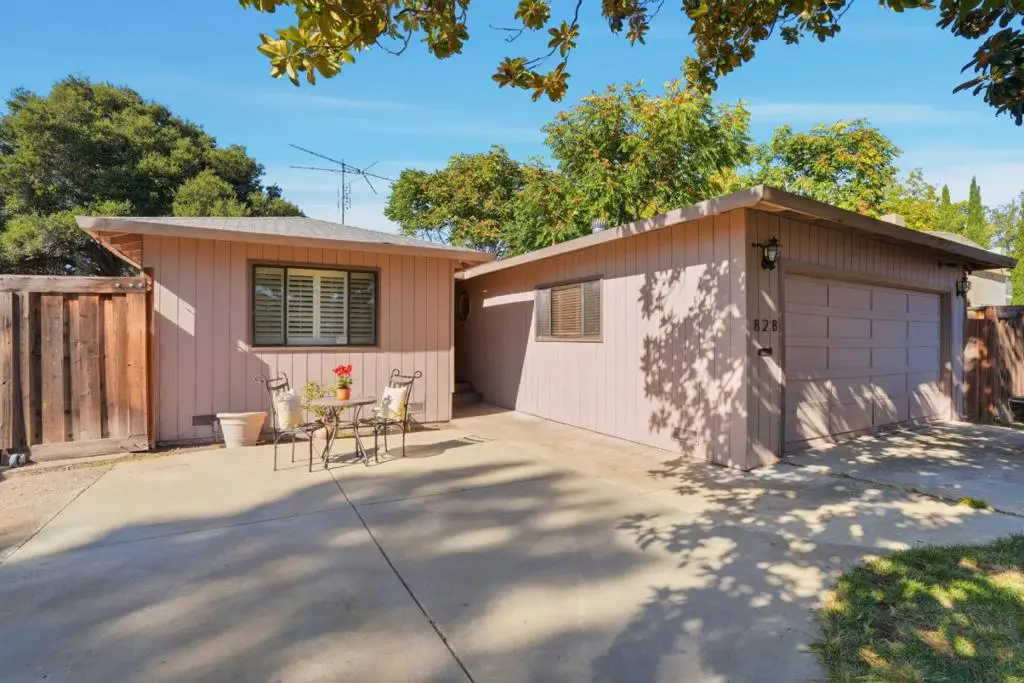 828 Weeks Street, East Palo Alto, CA 94303 - Image #1