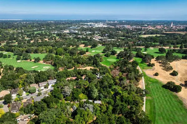 25 Stowe Lane, Menlo Park, CA 94025