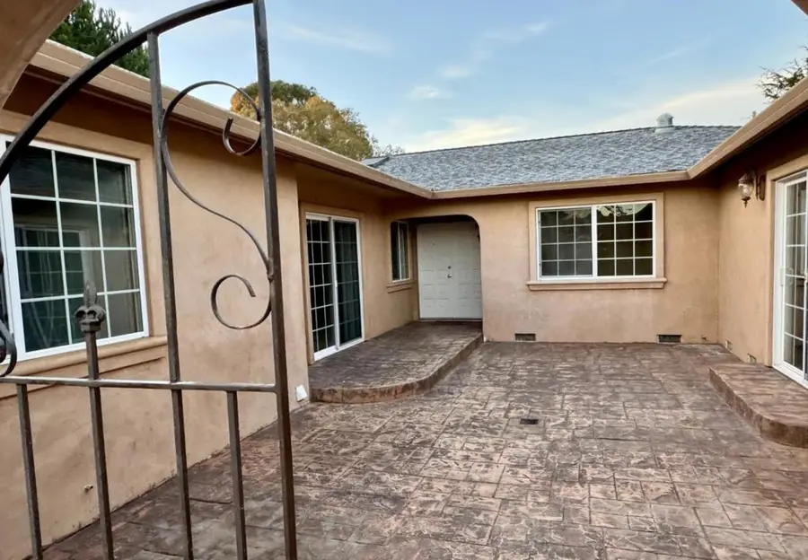 9810 Rye Court, Salinas, CA 93907 - #2