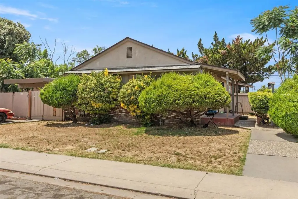 916 Middlecoff Avenue, Modesto, CA 95351 - #1