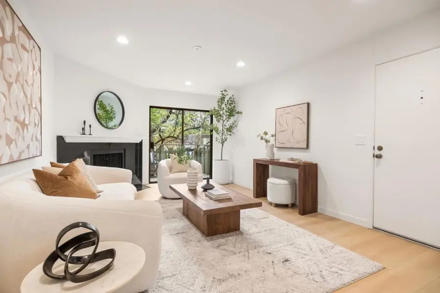 1070 Mercedes Avenue #24, Los Altos, CA 94022 - Image #3