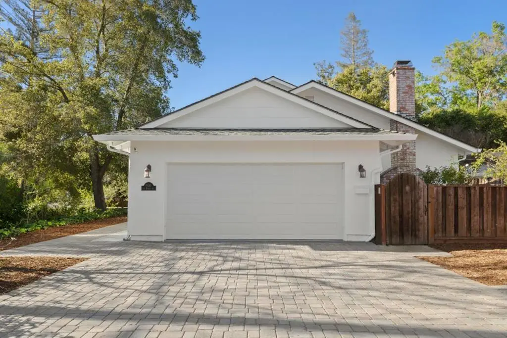 900 Los Robles Avenue, Palo Alto, CA 94306 - #1