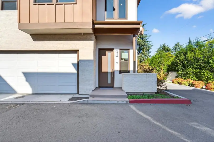 105 Hildebrand Drive, Los Gatos, CA 95032 - Image #2