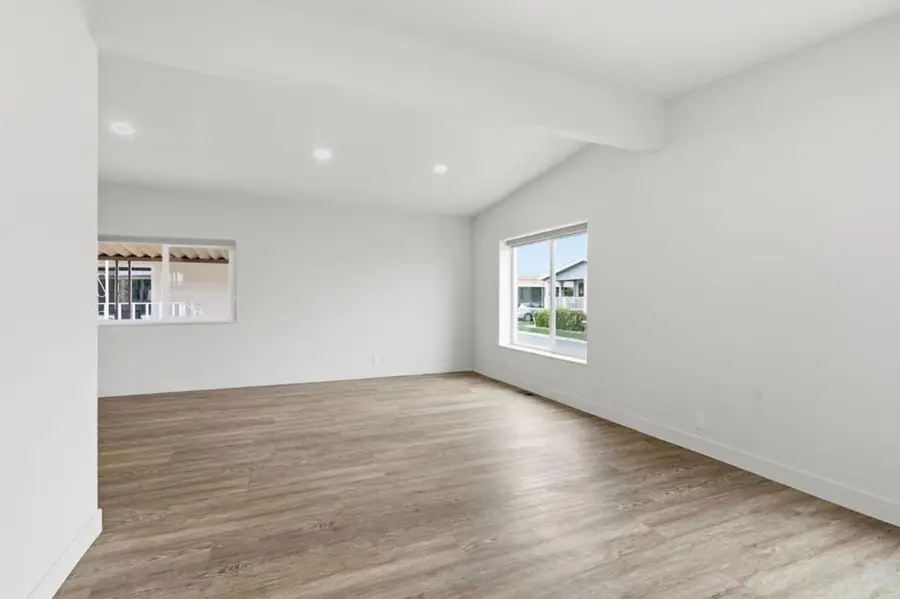 485 Millpond Drive, San Jose, CA 95125 - Image #3