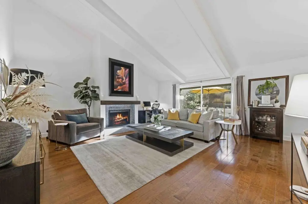 1115 Crestview Drive #2, San Carlos, CA 94070 - Image #1