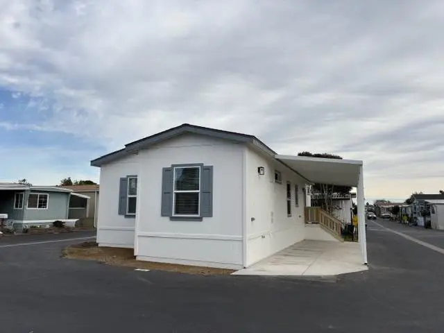 1099 38th Ave, Santa Cruz, CA 95062 - Image #1