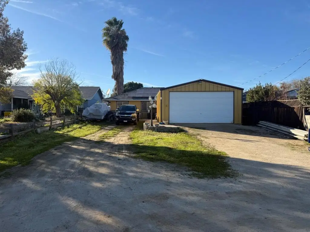165 S 4th Street, Shandon, CA 93461 - #1
