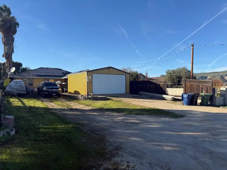 165 S 4th Street, Shandon, CA 93461 - #3