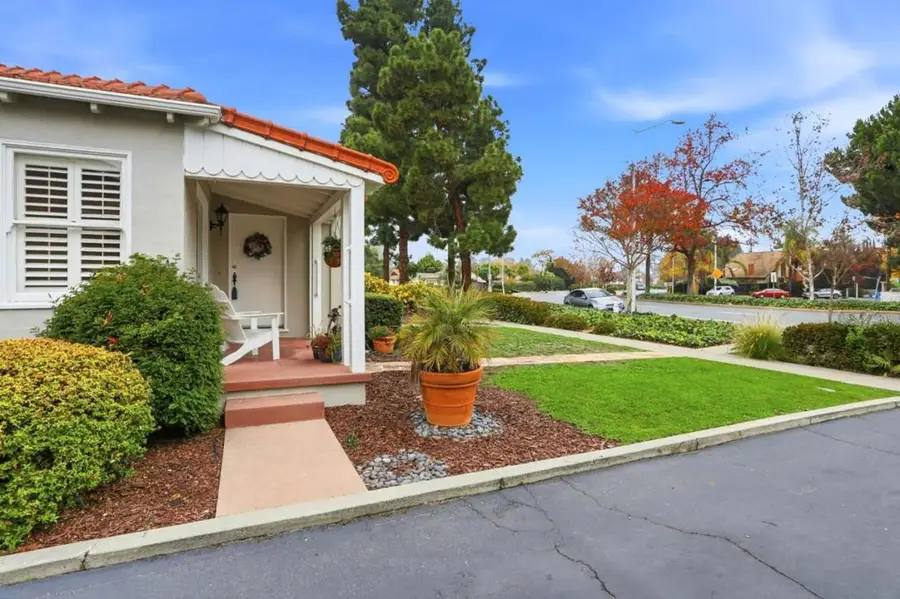 680 N Winchester Boulevard, Santa Clara, CA 95050 - Image #2