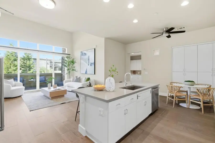 889 N San Antonio Road #2020, Los Altos, CA 94022 - #2