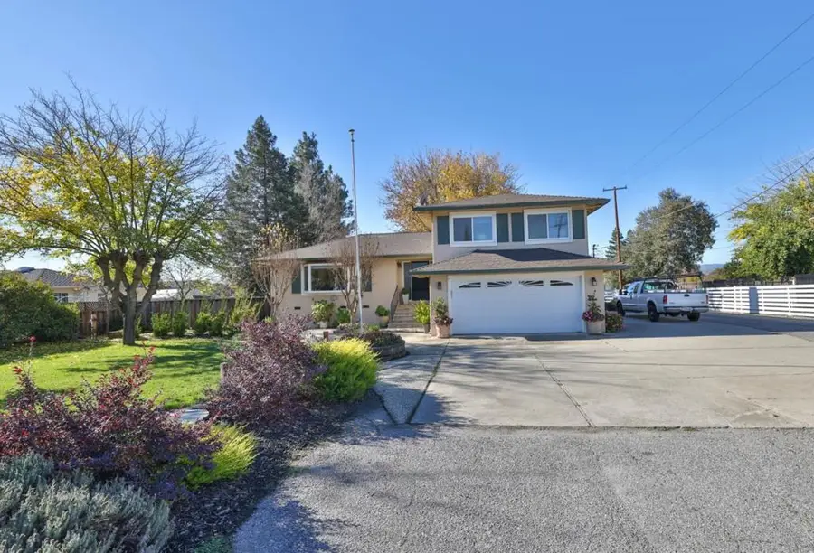 12155 Columbet Avenue, San Martin, CA 95046 - Image #3