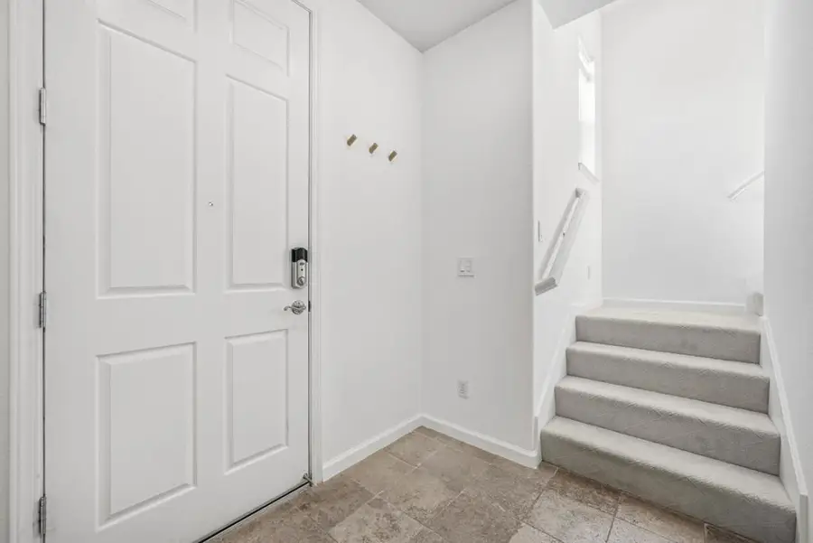 465 Bedford Loop, Mountain View, CA 94043 - #2