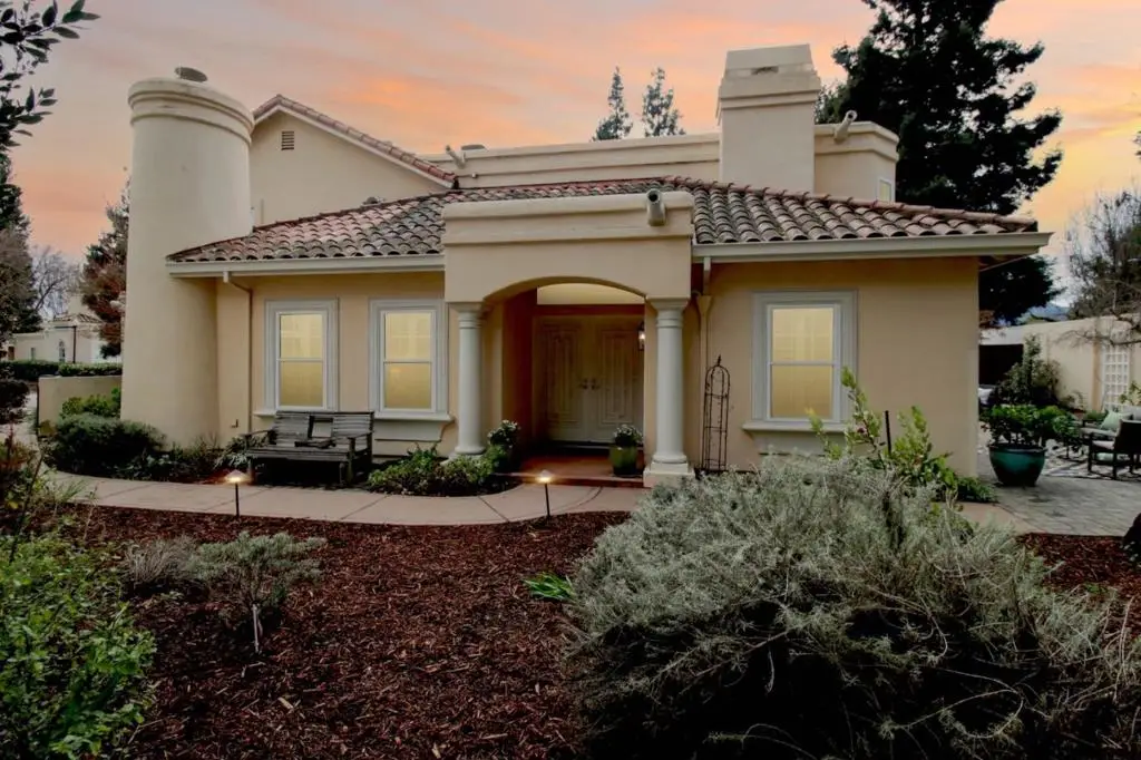 800 Rebecca Privada, Mountain View, CA 94040 - Image #1