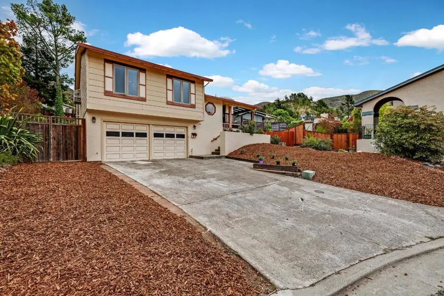 19 Elk Court, Pacifica, CA 94044 - Image #2