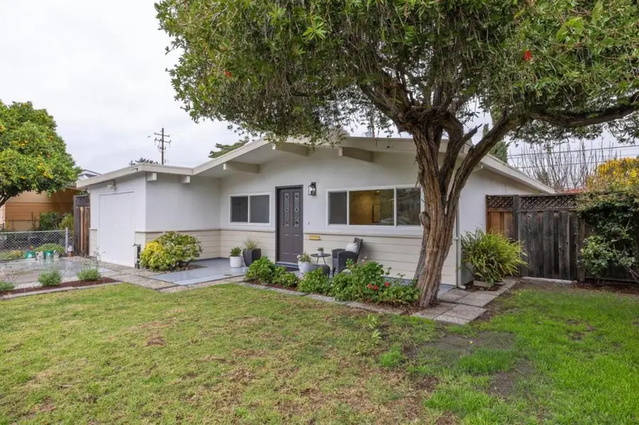 810 Emily Drive, Mountain View, CA 94043 - Image #2