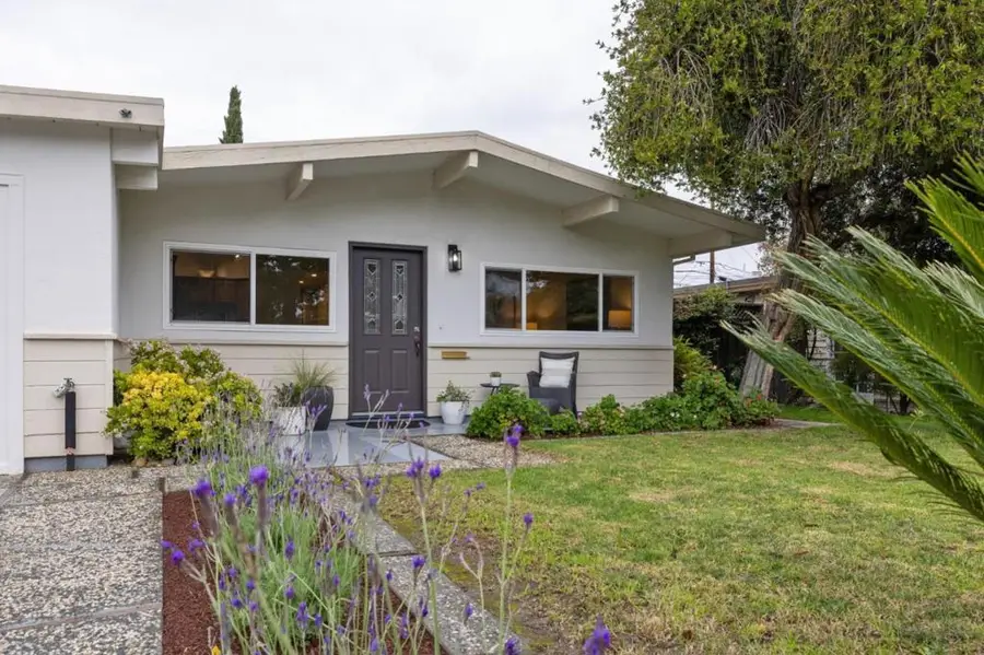 810 Emily Drive, Mountain View, CA 94043 - Image #3