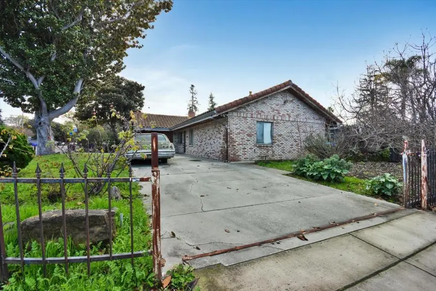 290 N Rengstorff Avenue, Mountain View, CA 94043 - Image #3