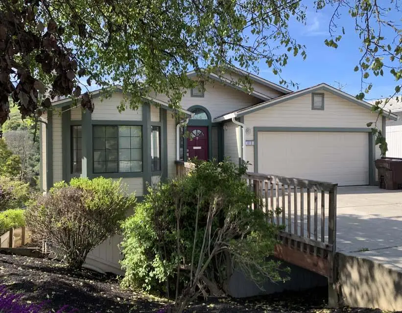 619 Edwards Street, Crockett, CA 94525 - Image #2