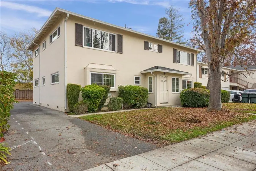 2735 Byron Street, Palo Alto, CA 94306 - Image #2