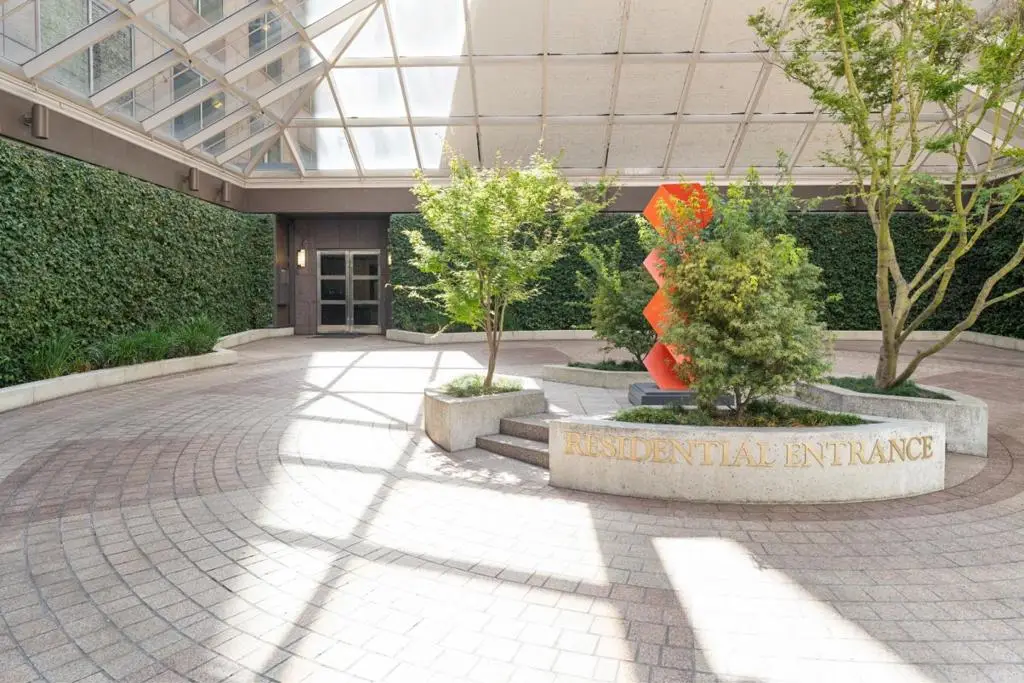 333 Bush Street #3901, San Francisco, CA 94104 - Image #1