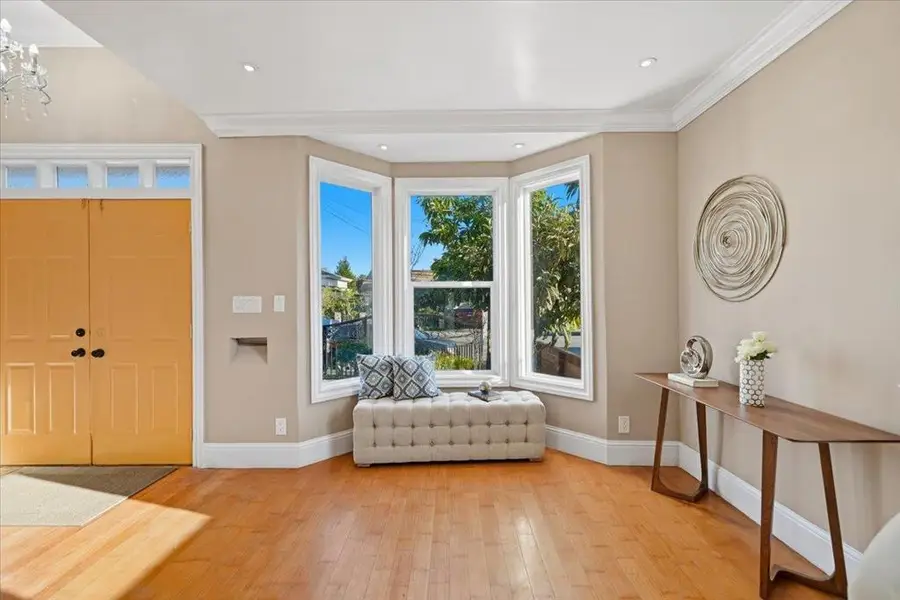 31 Northumberland Avenue, Redwood City, CA 94063 - #3