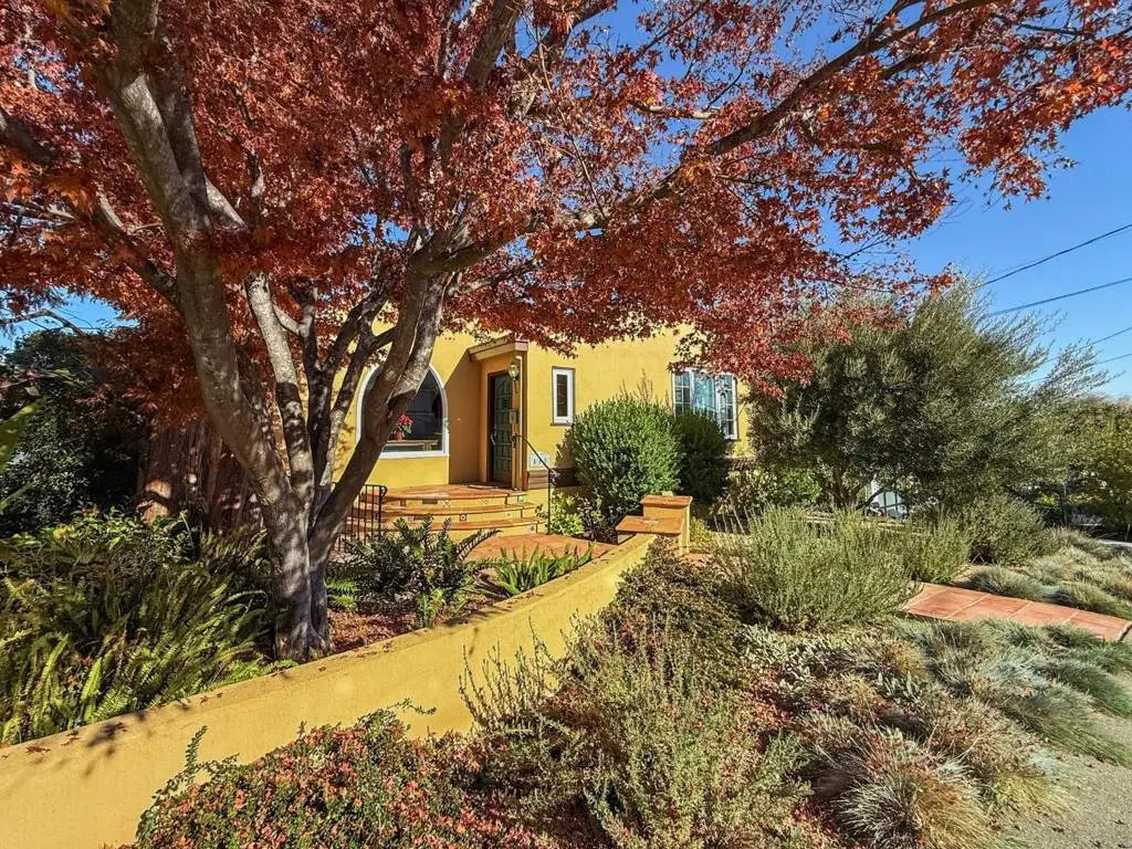 418 Ridge Road, San Carlos, CA 94070 - Image #1