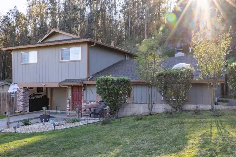 6900 Lakeview Drive, Salinas, CA 93907 - Image #2