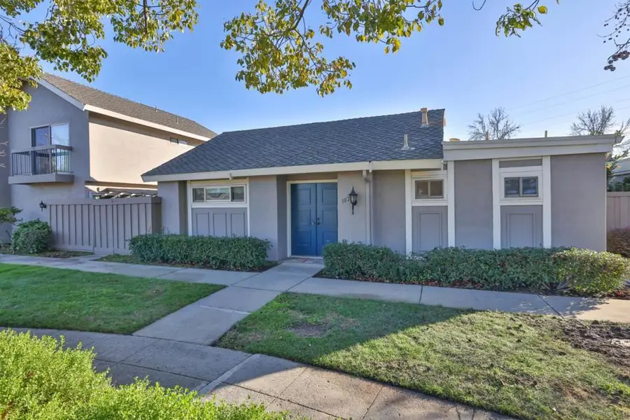102 Escobar Avenue, Los Gatos, CA 95032 - Image #2