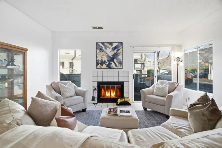 25495 Southwick Drive #101, Hayward, CA 94544 - Image #2