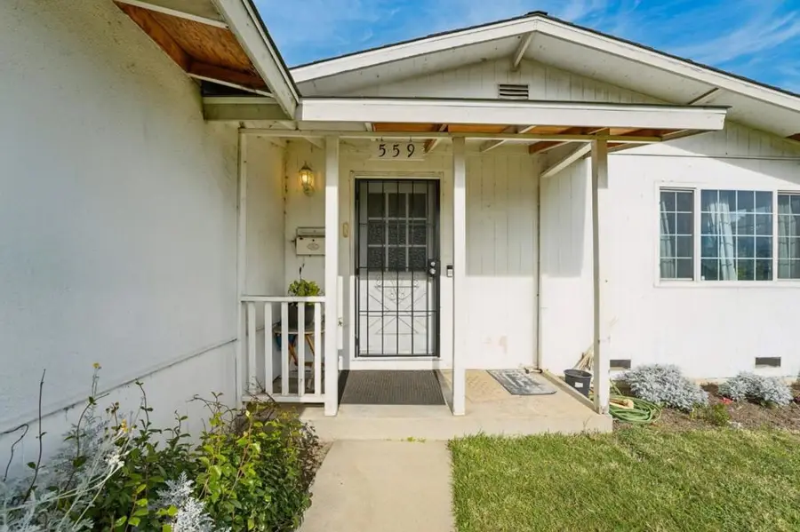 559 E Alvin Drive, Salinas, CA 93906 - Image #2