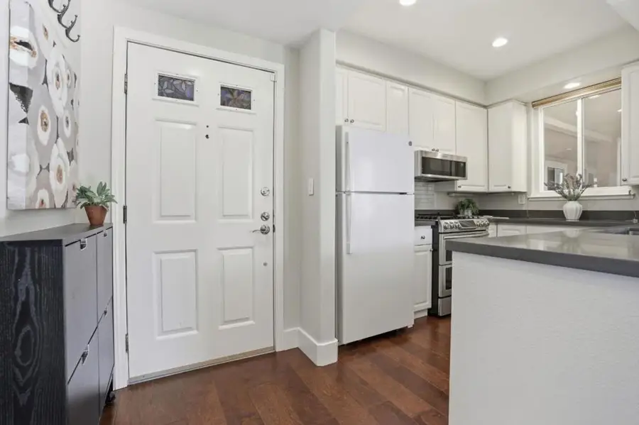 88 17th Avenue #201, San Mateo, CA 94402 - #3