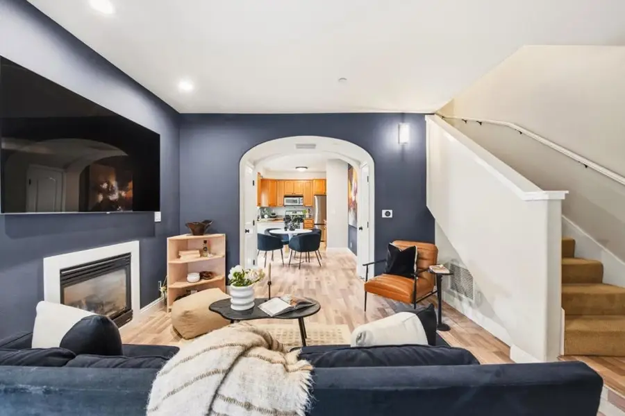 18 S 21st Street #100, San Jose, CA 95116 - #3