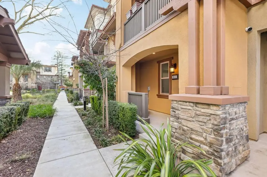 311 Marquetta Circle, Mountain View, CA 94043 - Image #2