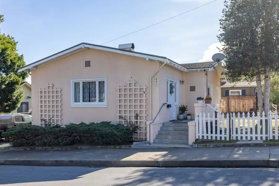 851 Laurel Avenue, Pacific Grove, CA 93950 - #2